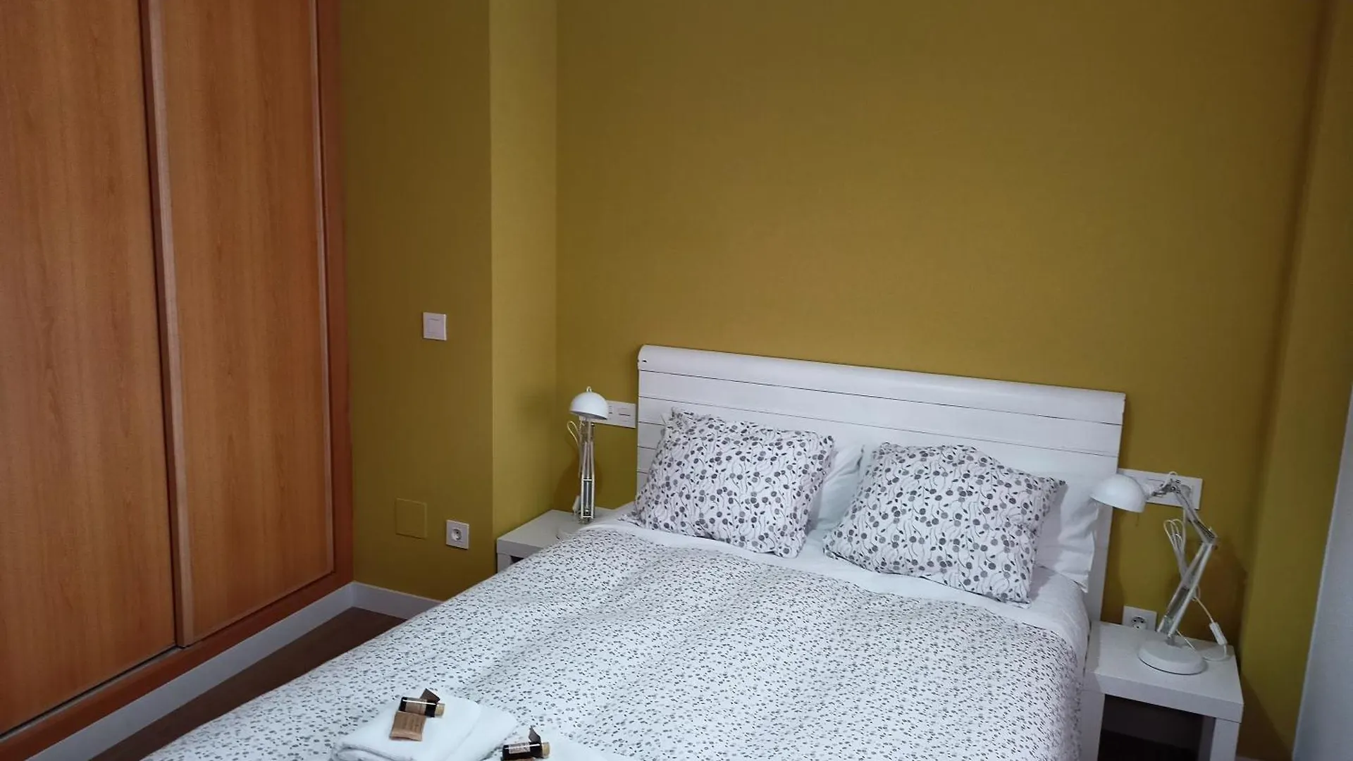 Apartamentos Puntoapart Malaga Apartament