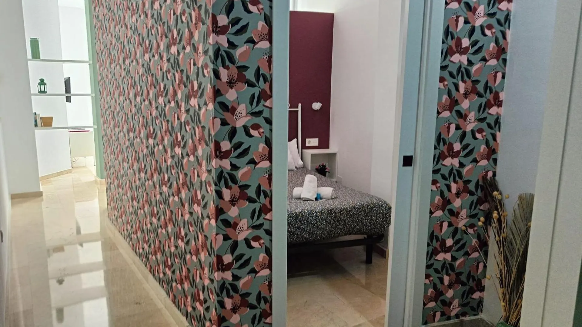 Apartamentos Puntoapart Malaga 0*,